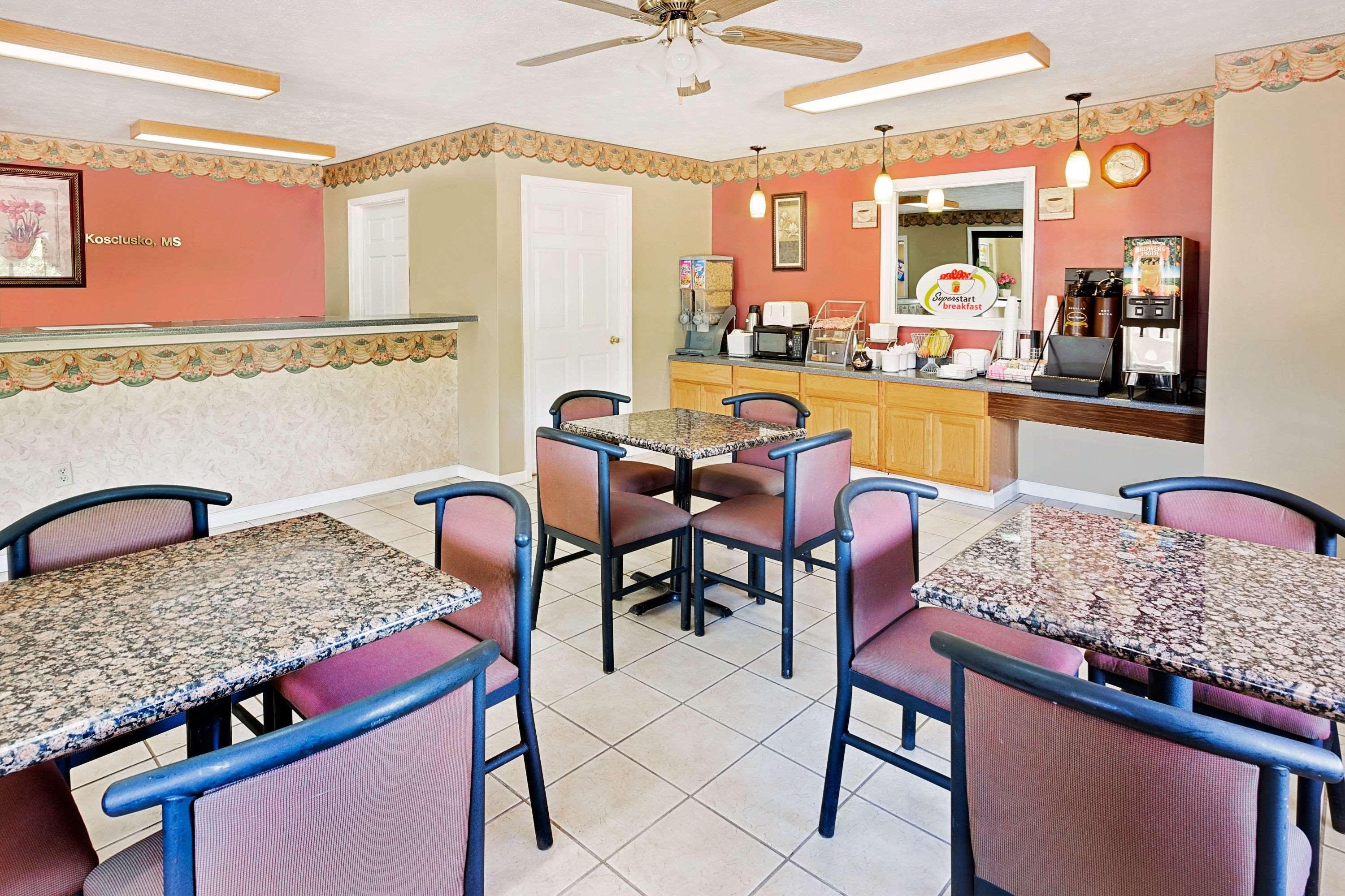 Motel Super 8 By Wyndham 2*